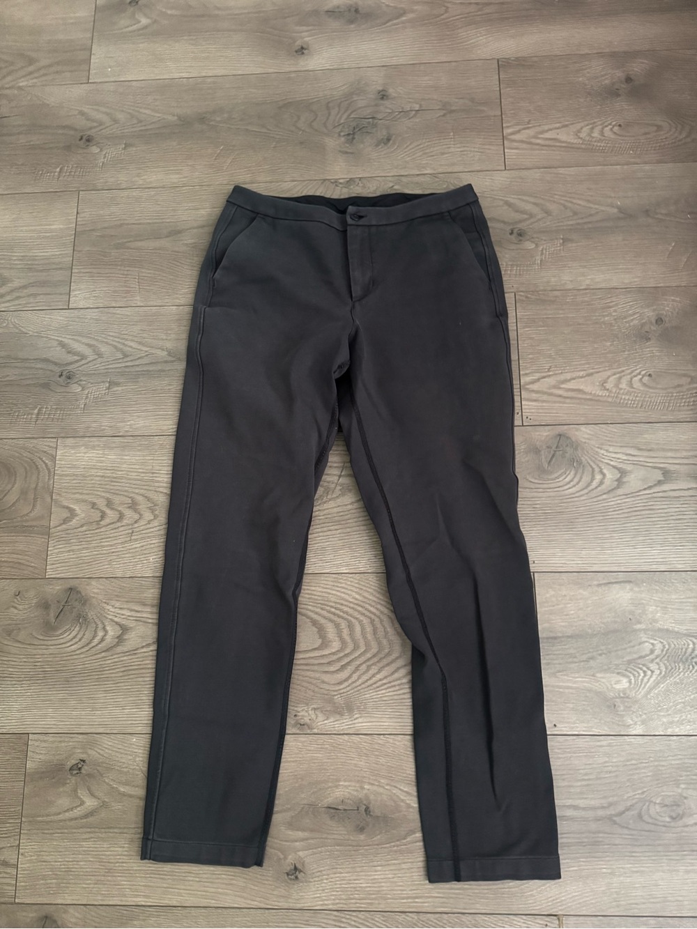 Lululemon Women’s Black Stretch Casual Dress Pants Size 6 Inseam 28”